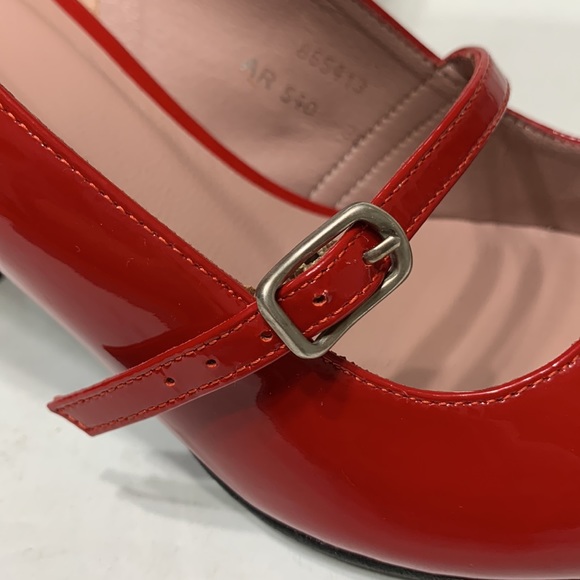 Red patent Mary Jane heels BODEN - Picture 13 of 14